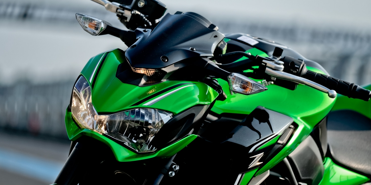 跟进复古跑车潮流,kawasaki z900rs将会有两种车型