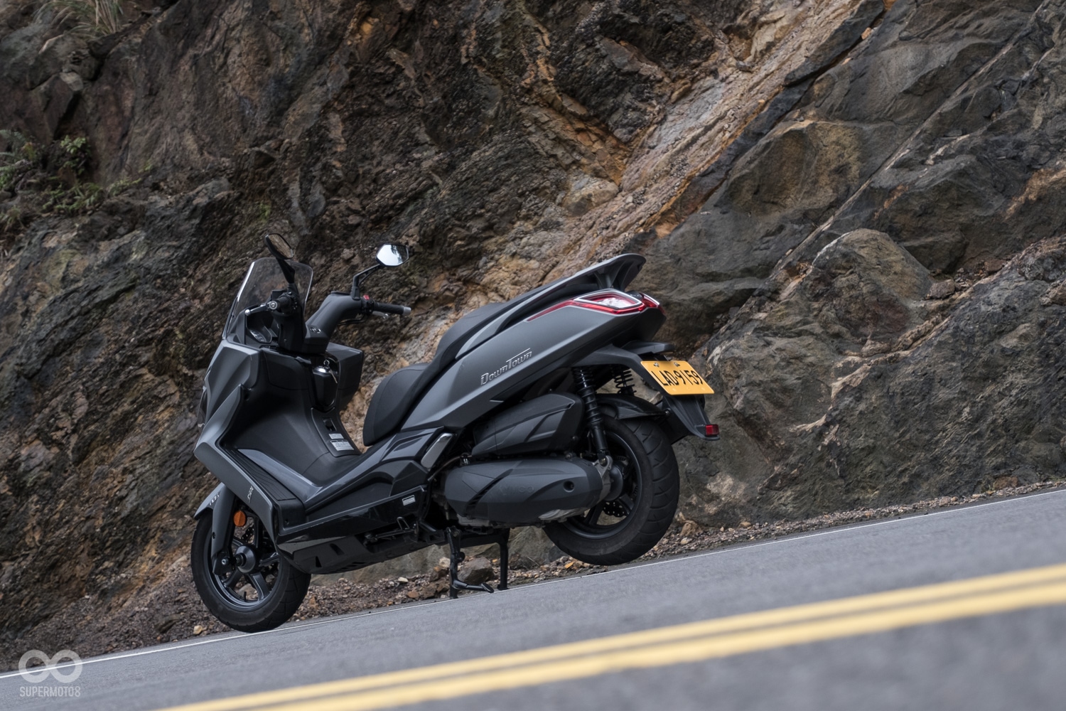觉旅の序章.kymco downtown 350i