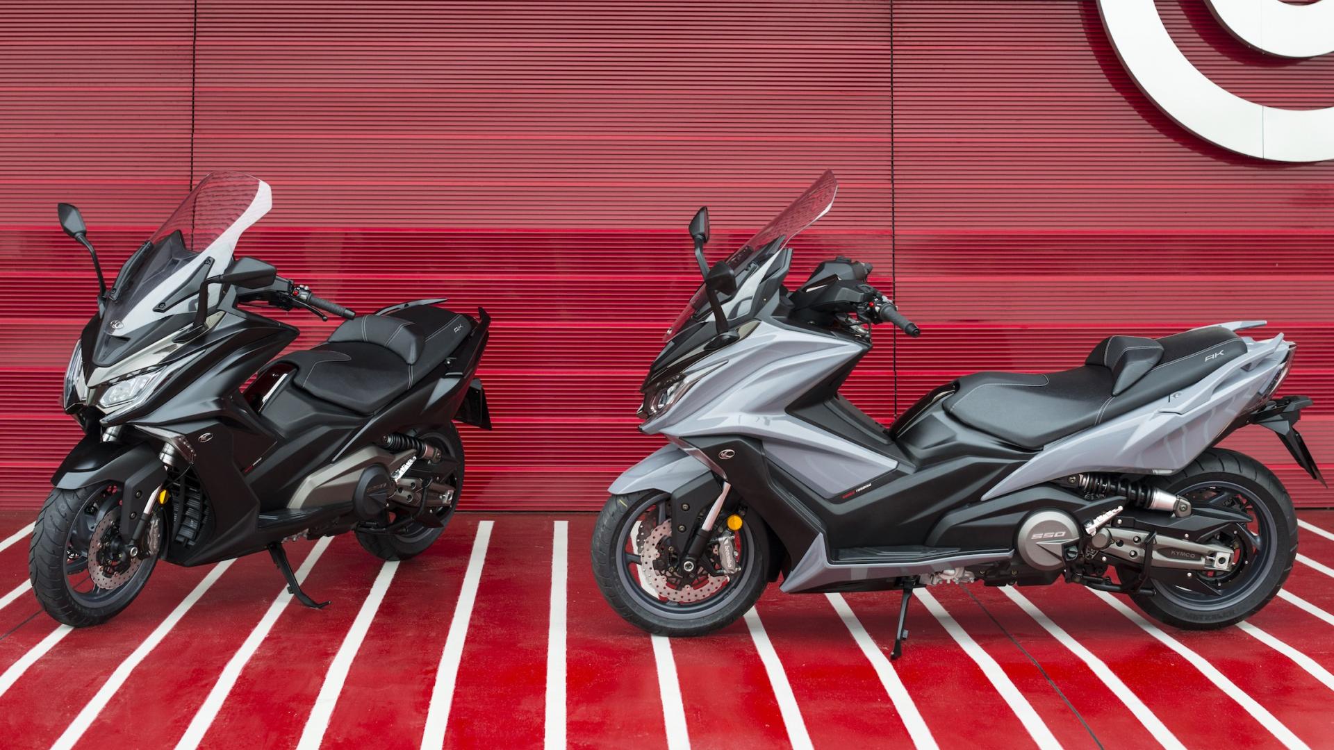 yamaha tmax vs kymco ak550海外捉对评比