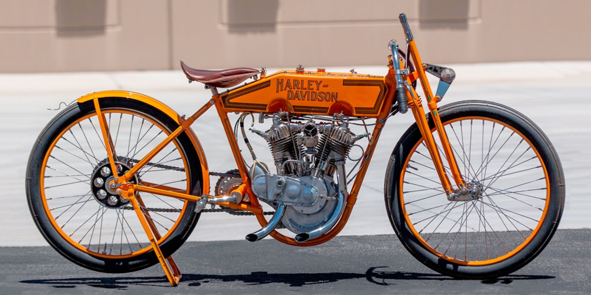 沒煞車、沒避震的超狂阿祖級賽車。1915 HARLEY-DAVIDSON 11K