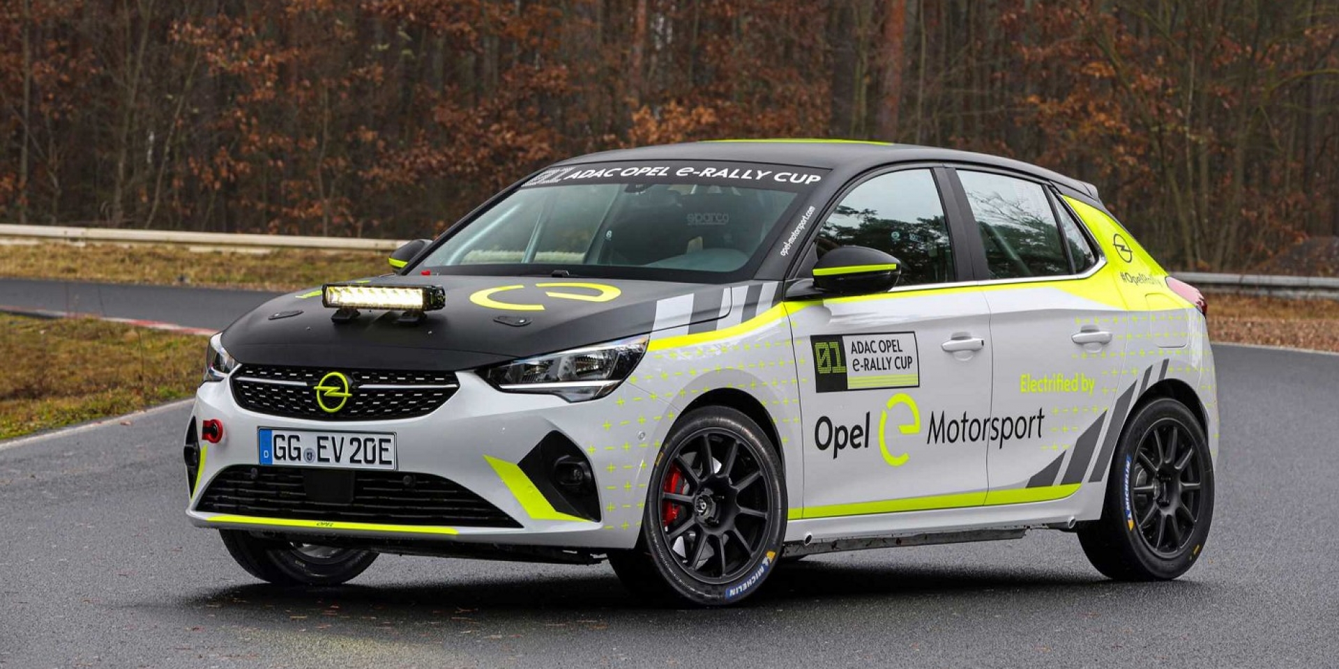 首款全電力拉力賽車Opel Corsa e-Rally Cup測試中