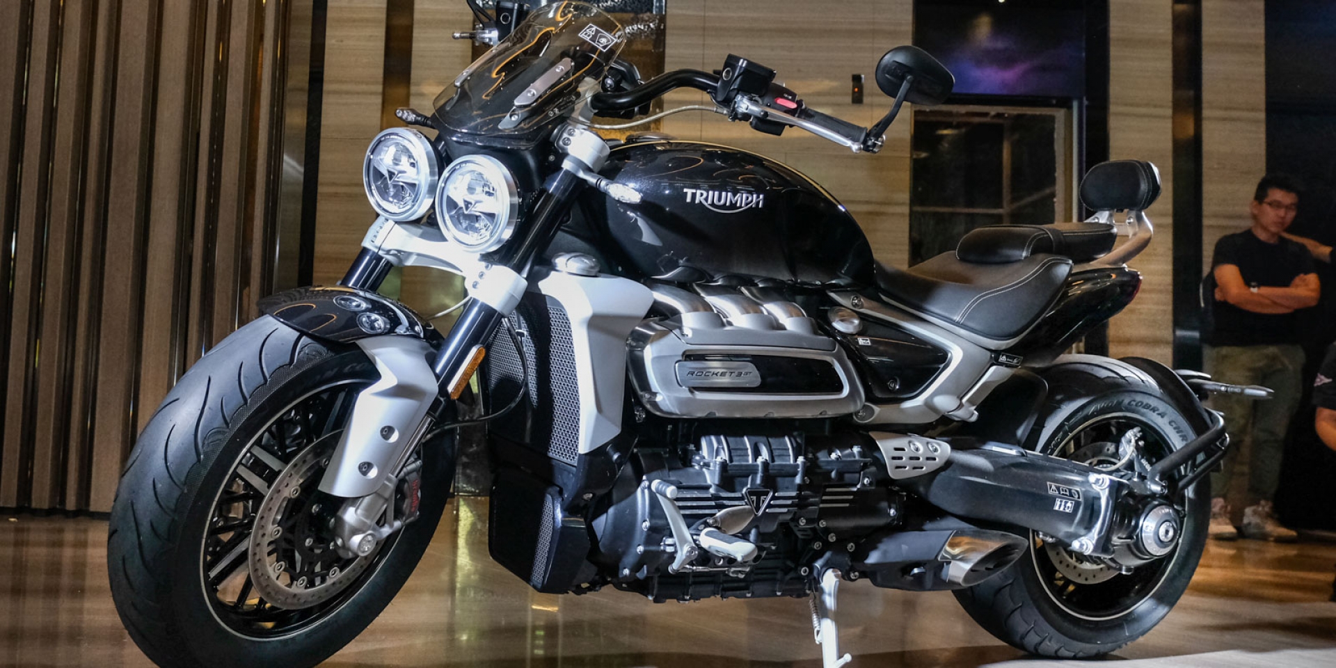 超大扭力 柏油路破壞者！Triumph ROCKET 3 GT 火箭三登陸台灣