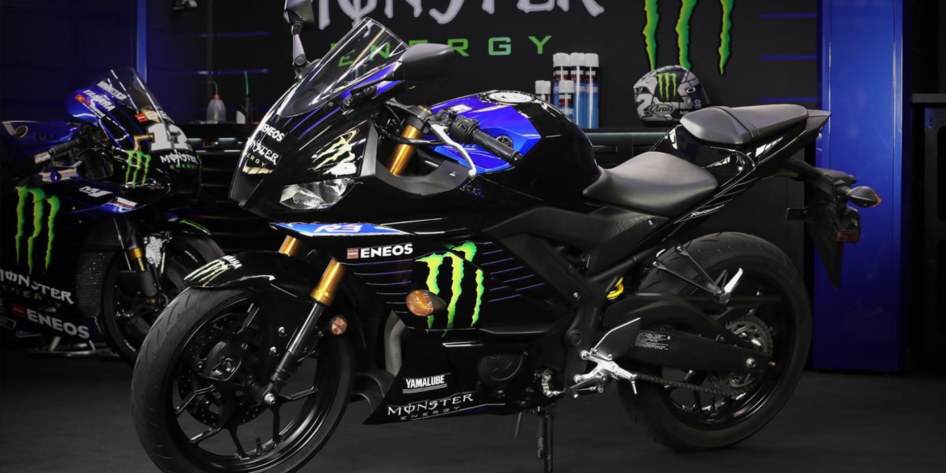 GP廠隊貼紙多8000！「YZF-R3 Monster Energy Yamaha MotoGP Edition」271,000元開始販售