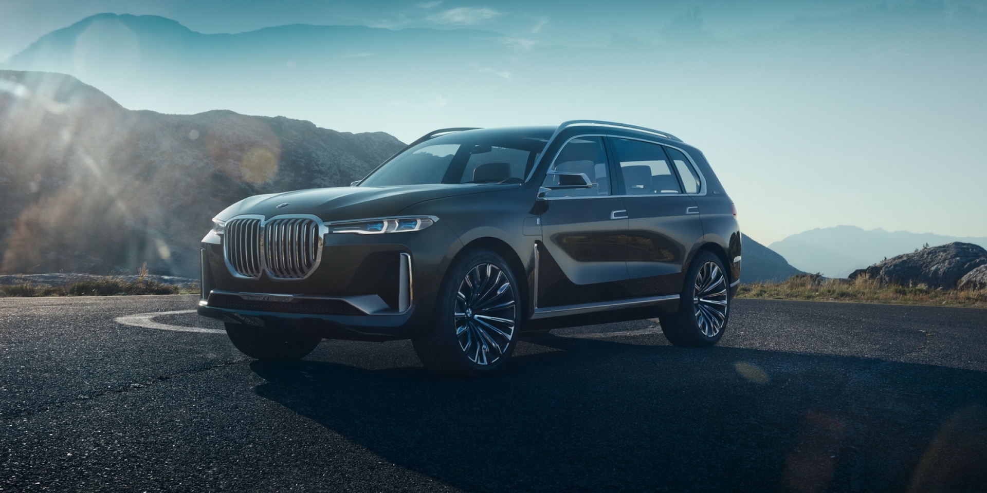 BMW推出旗艦大型概念車 X7 iPerformance Concept