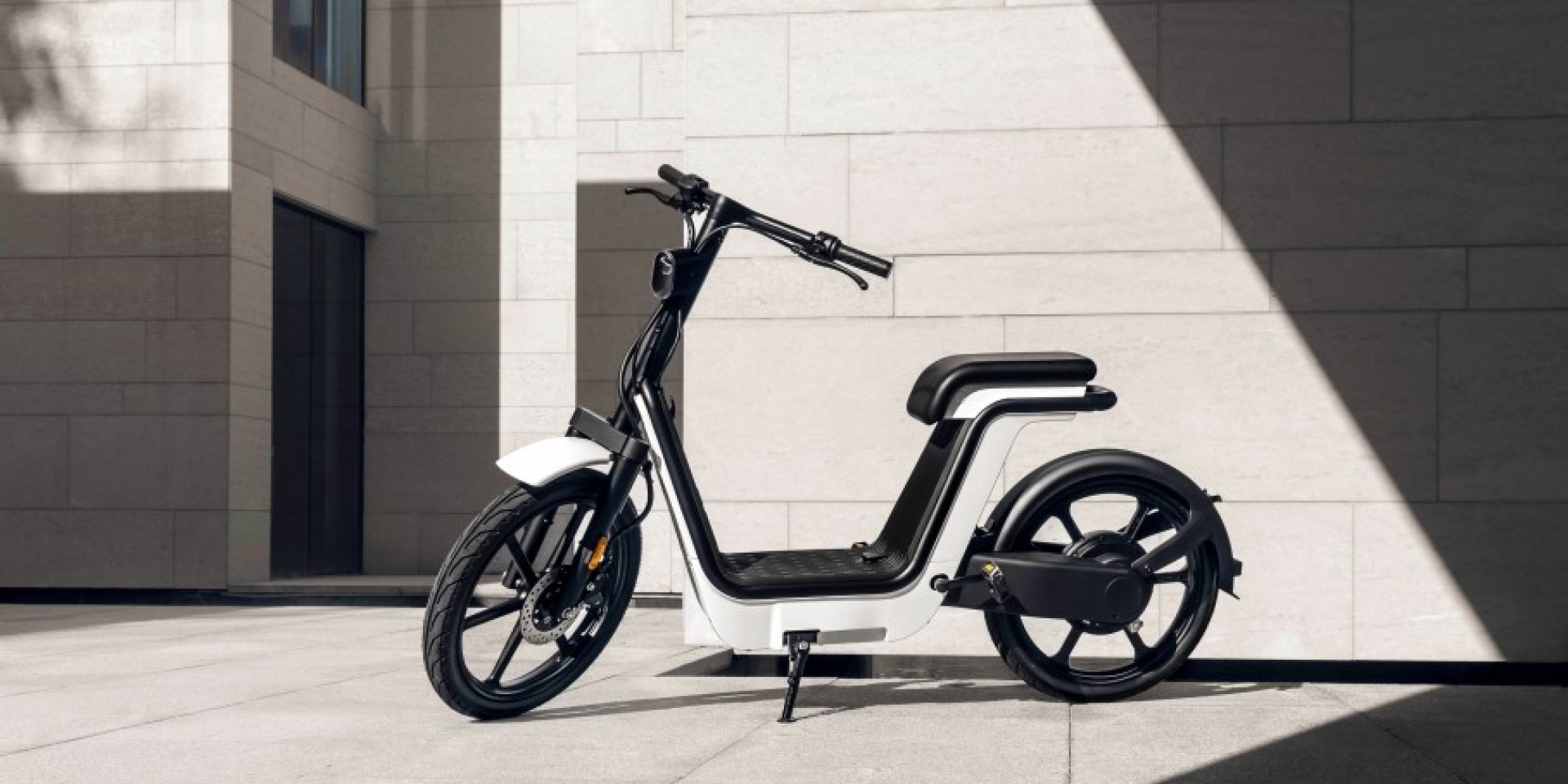 MUJI無印良品 x Honda聯手打造電動自行車  簡約時尚外型首發限量5000台