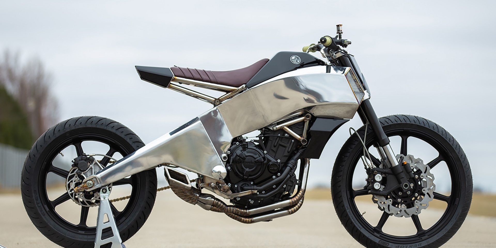 Yamaha custom. Yamaha MT-07 кастом. Мотоцикл пика. Ямаха пик.