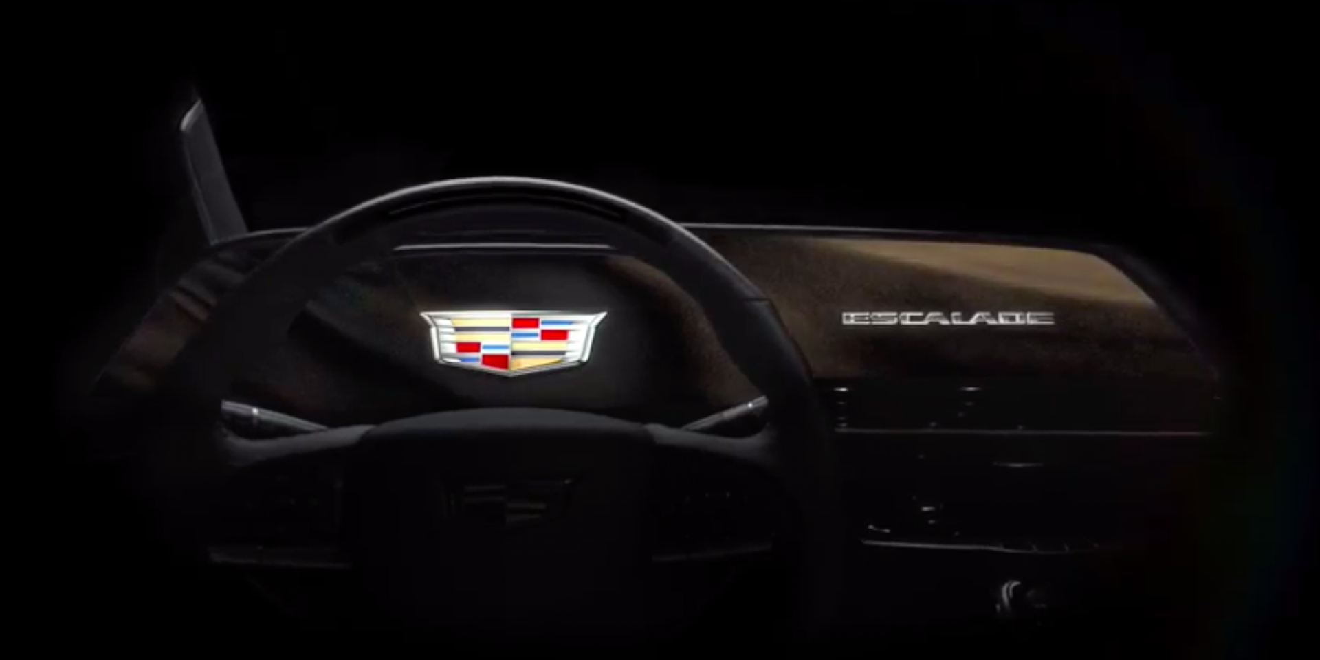 想要螢幕再大一點？2021 Cadillac Escalade直接給你38吋OLED儀表！