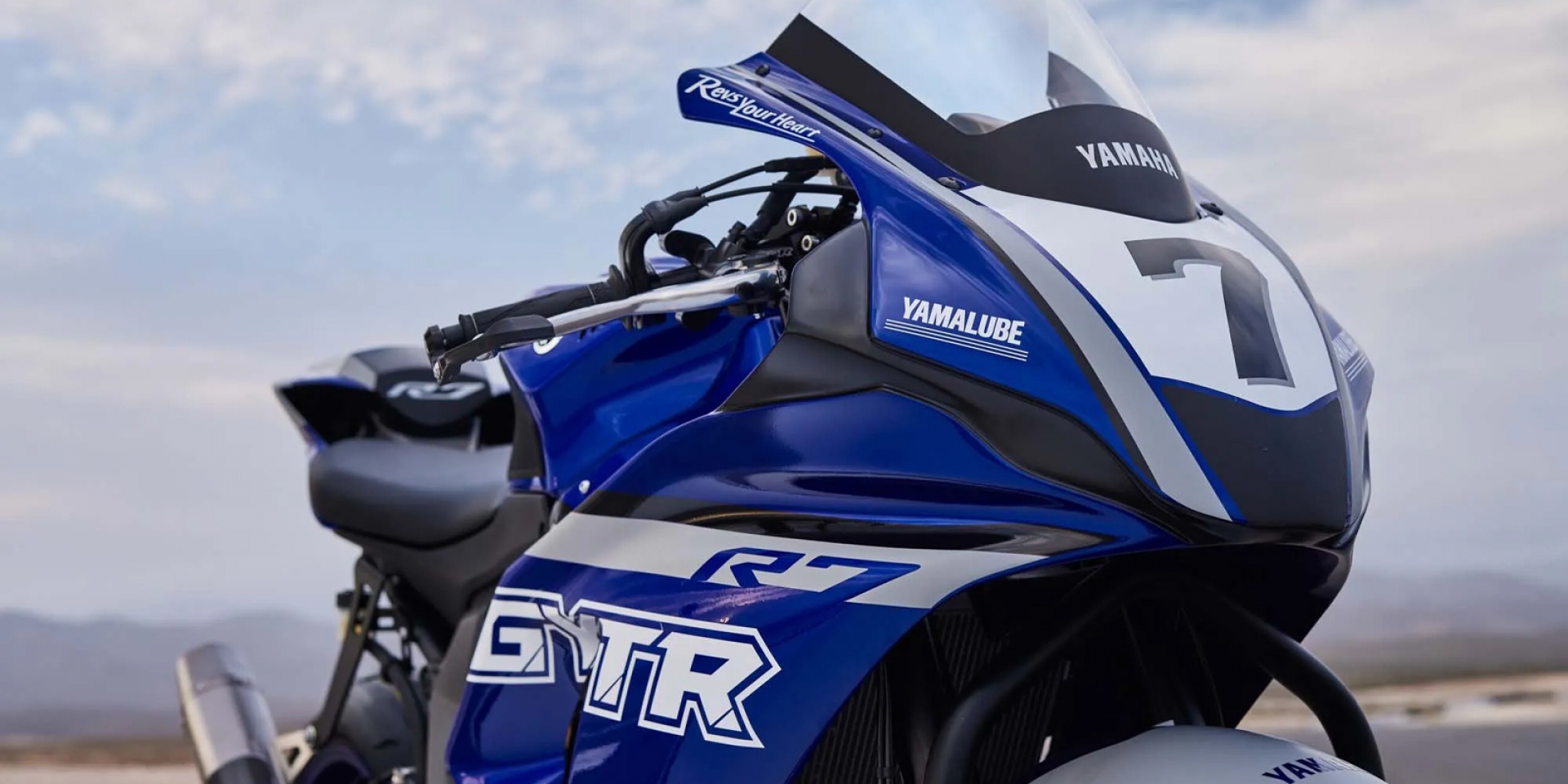 歐老師、蠍子管上身。YAMAHA YZF-R7 GYTR 賽道式樣亮相