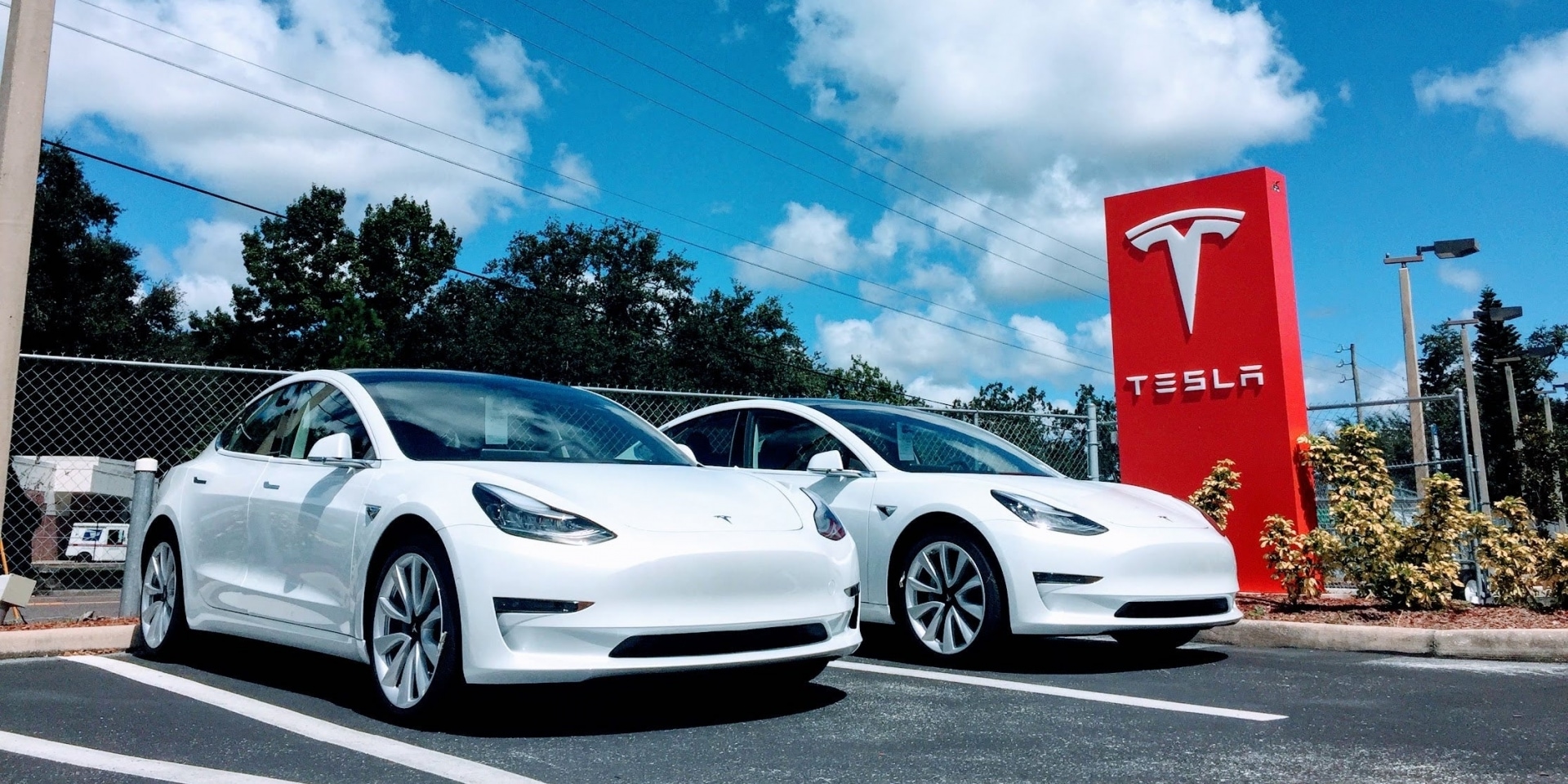 不畏汽車業寒冬 Tesla今年營收突破250億美金！