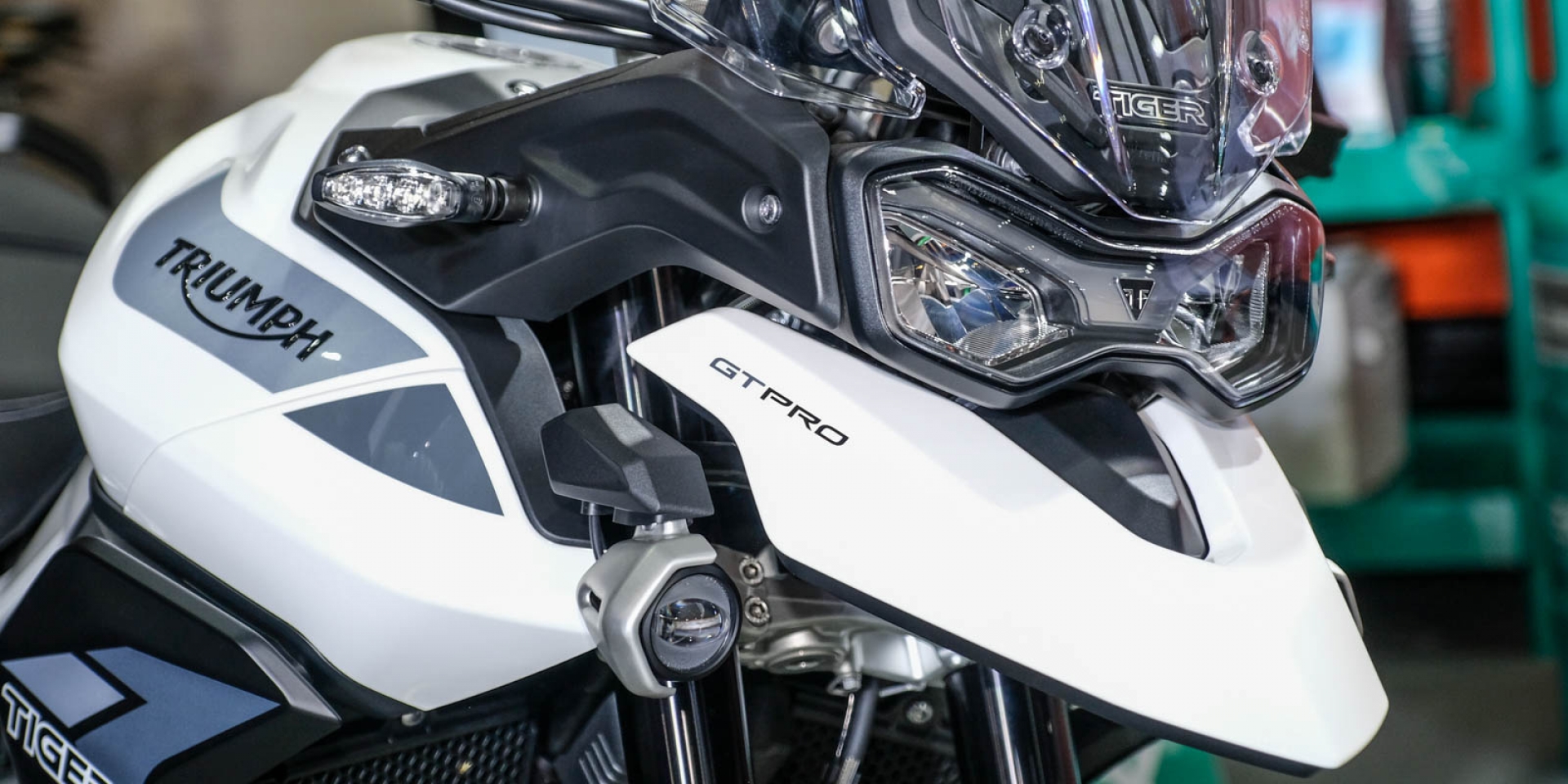 扭力加大、電控滿載！Triumph「Tiger 900 GT Pro」69.8萬抵台發表