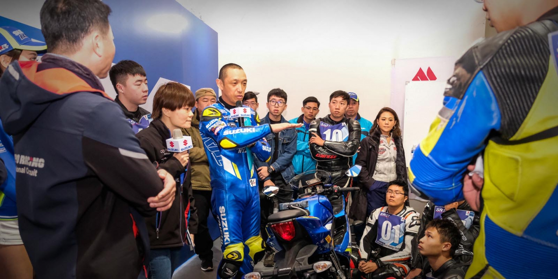 MotoGP等級車手教你騎車！青木宣篤SUZUKI Racing Camp ，細心指導讓你更快