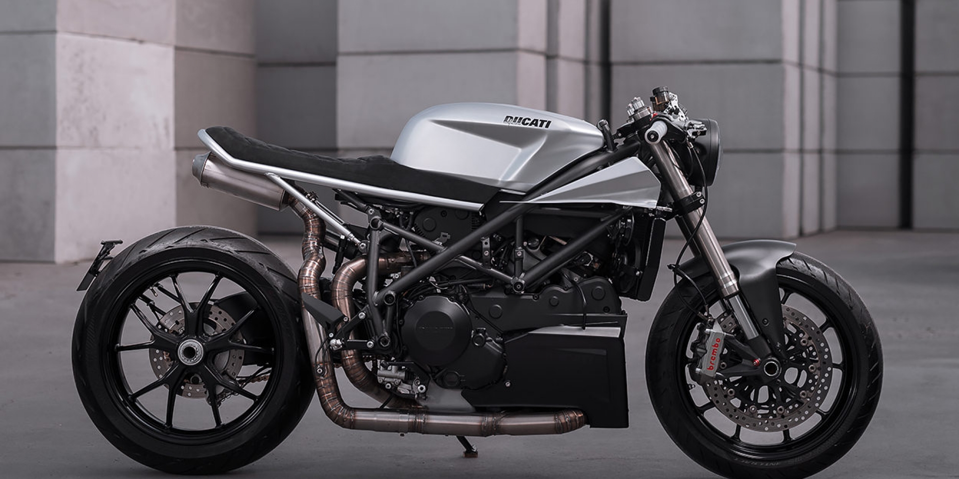 啜一口純粹，飲一杯濃烈│DUCATI 848 evo Cafe Racer by  