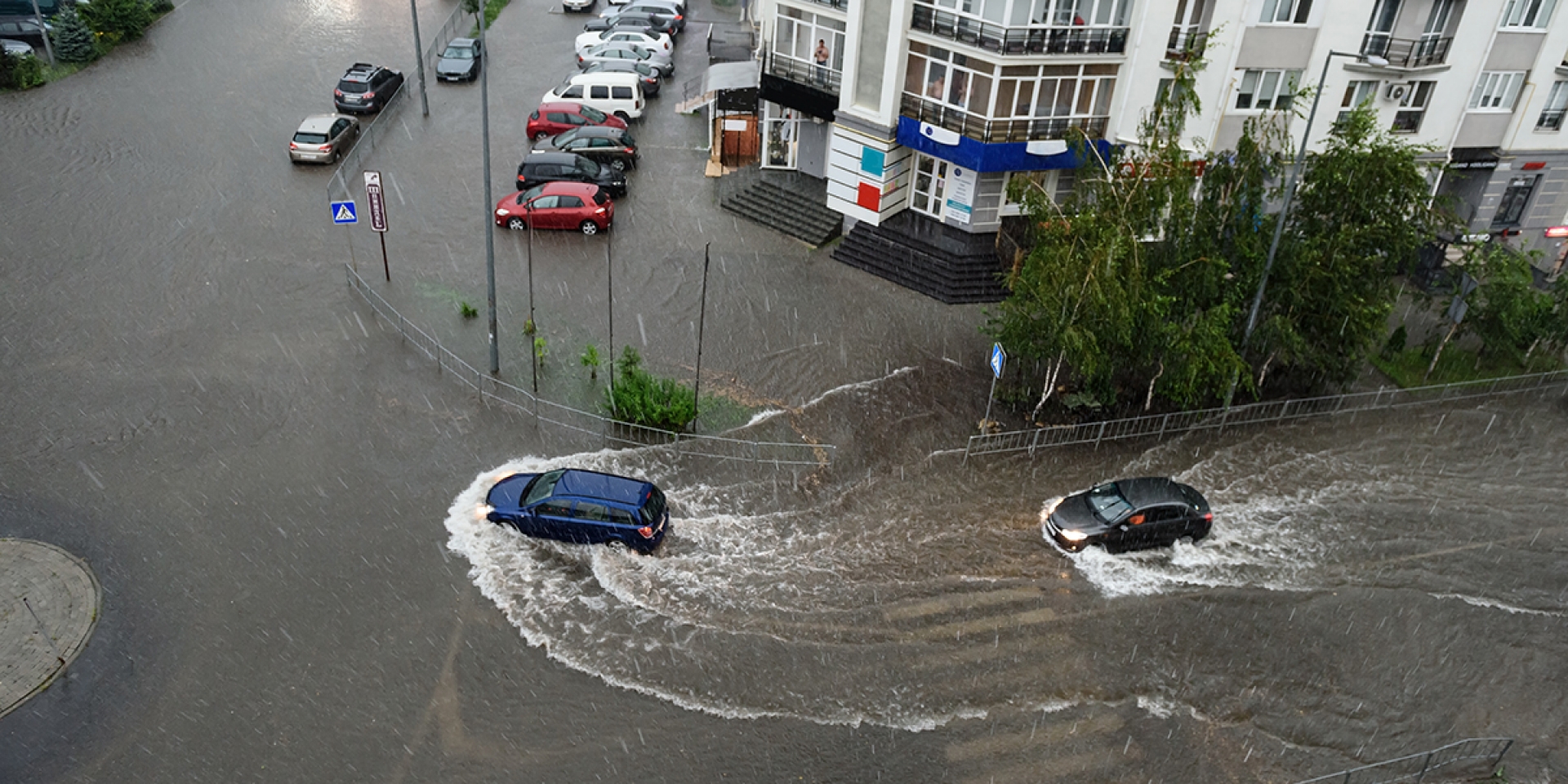 颱風停車要注意 淹水過後車輛處理小撇步