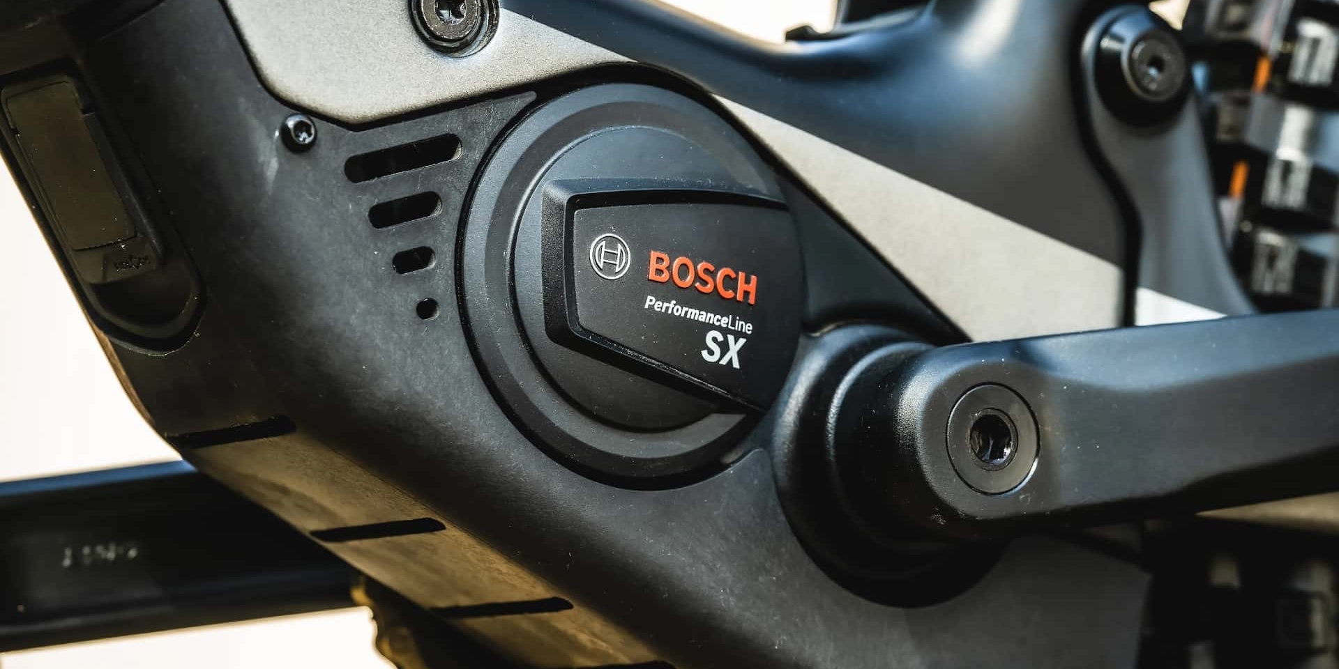 Bosch推出Performance Line SX，超輕2公斤馬達，提供更自然、輕量化的電動驅動感受！