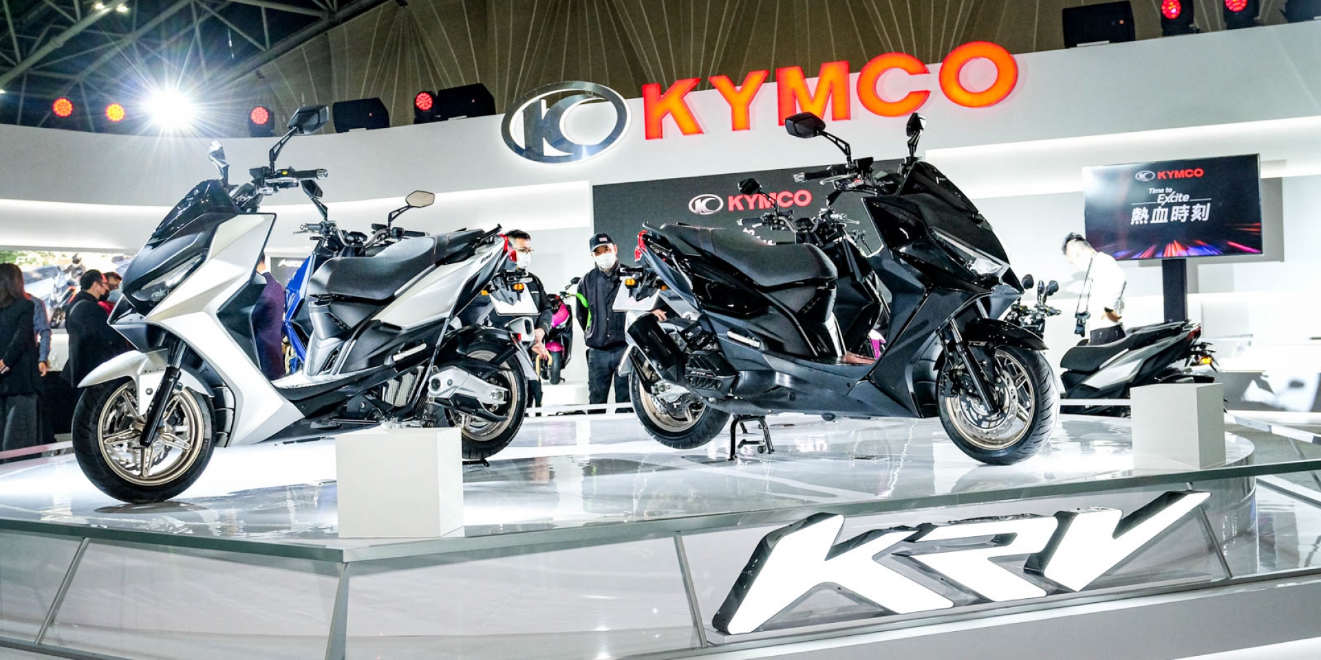 KYMCO KRV、CV3、RevoNEX實車現身2021國際重型機車展！