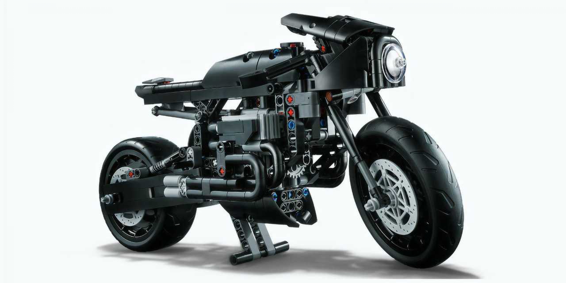 蝙蝠俠座駕！LEGO Technic Batcycle蝙蝠機車三月發售