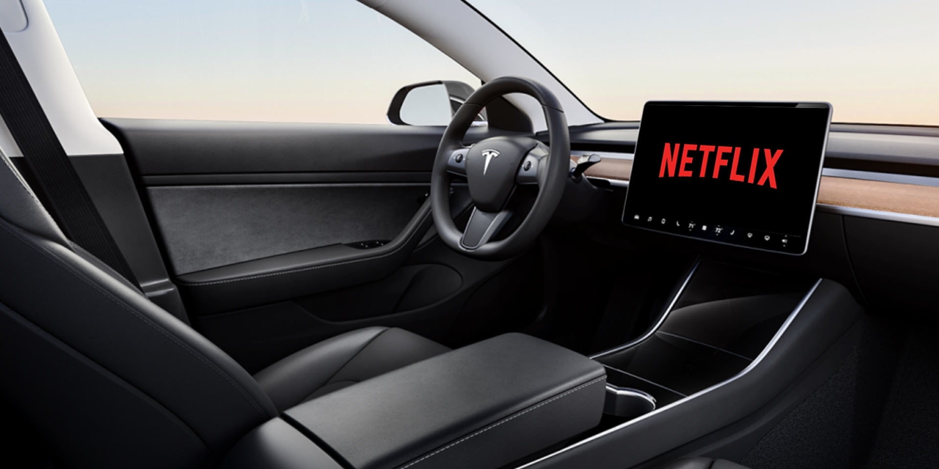 開車也能看電影！Tesla車載系統內建Netflix以及Youtube