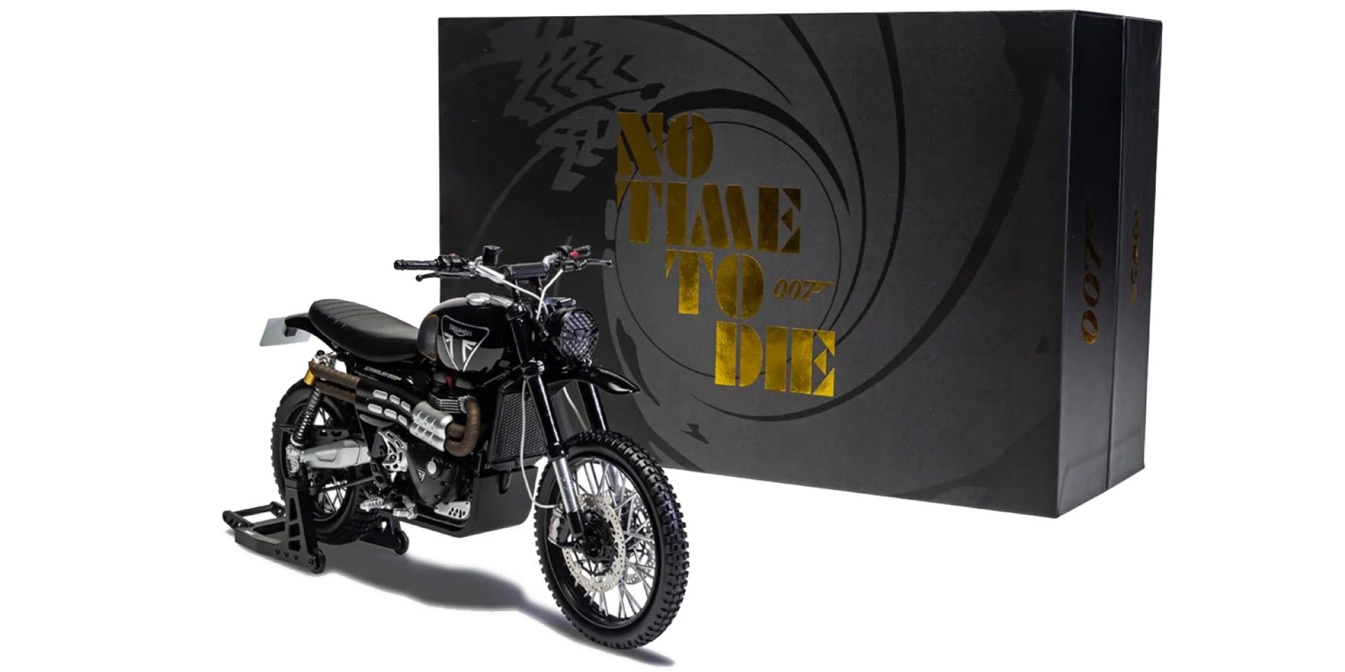 買不起詹姆斯棒，來台模型過過癮吧！HORNBY HOBBIES推出Triumph Scrambler Bond Edition模型