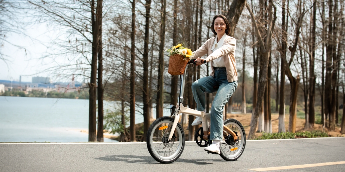 碳纖維超輕量，不是最輕但價格實惠！ ADO Air Carbon 折疊電動自行車問世