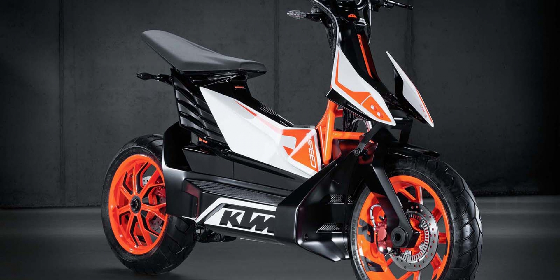 首批推出15匹電動小公爵？KTM、Bajaj預告合作開發電動車款