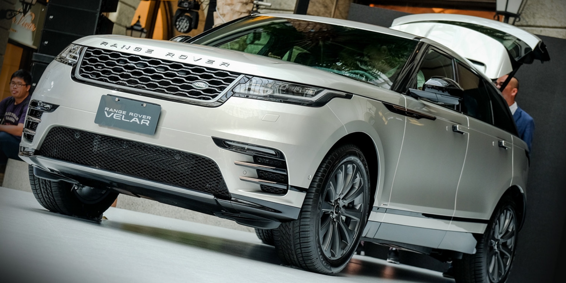 極簡美學。Range Rover Velar優雅登場