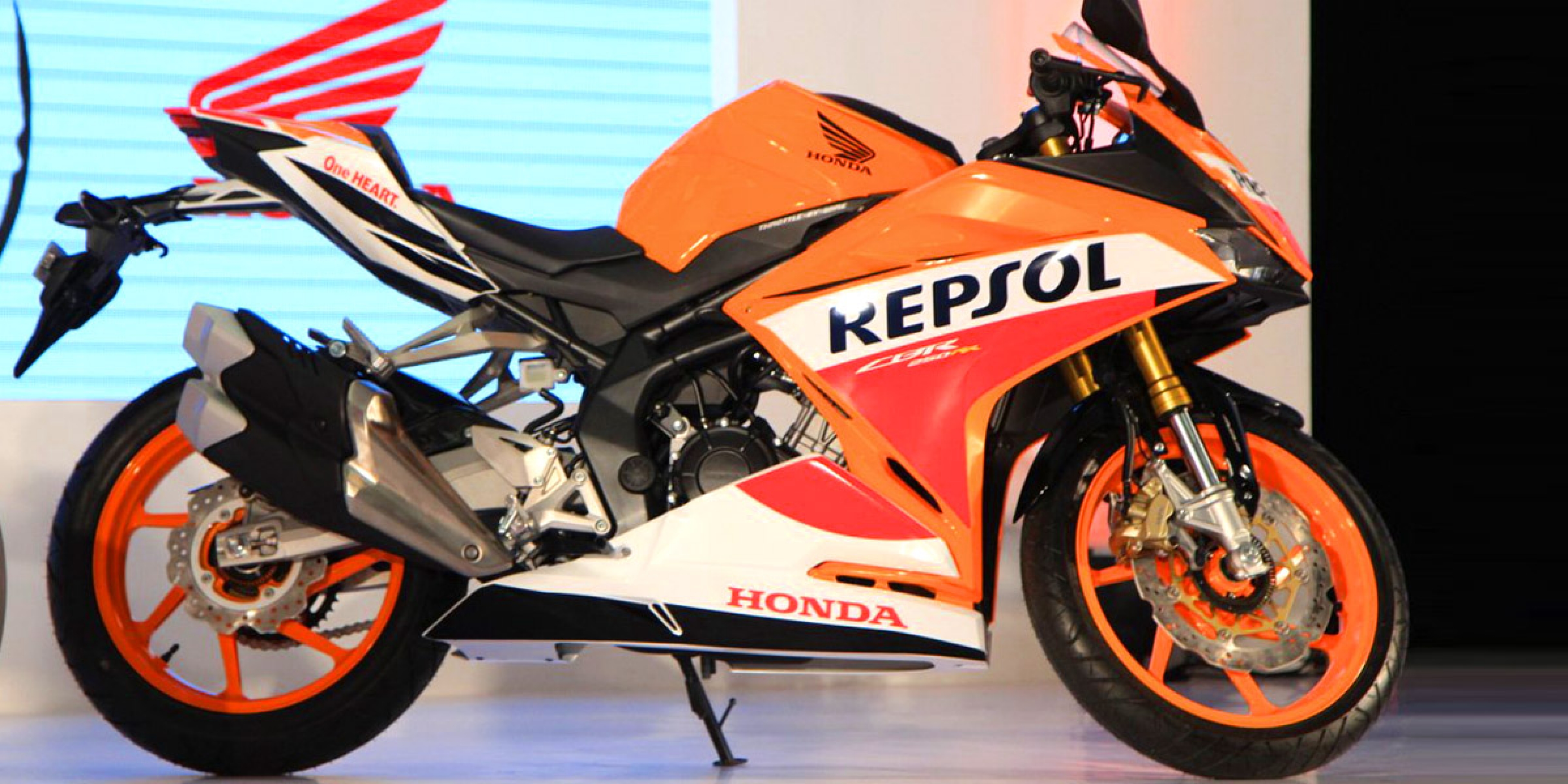 全球限量1 000台 Honda Cbr250rr Repsol Edition經典現身 Supermoto8