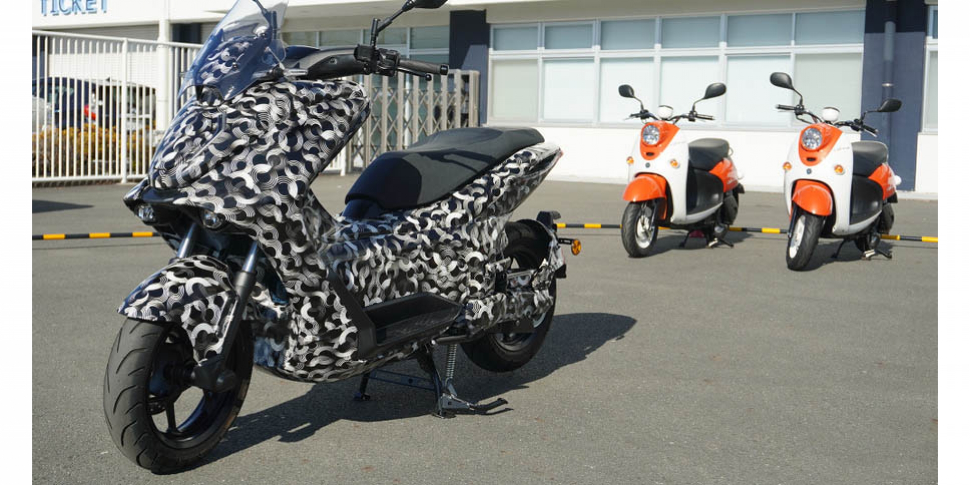 YAMAHA E01日本測試中 車頭造型超像R1