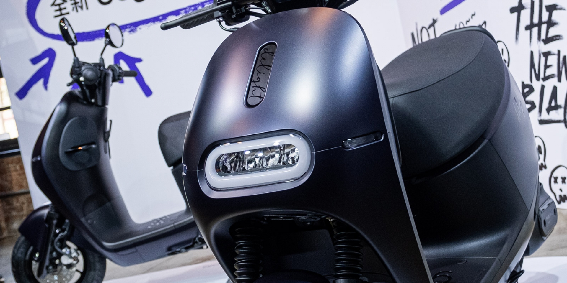 全新 Gogoro Delight「本色黑」全車黑化登場 首創「客製化刻字」！Gogoro史上最大規模降價 最高現省$7,180