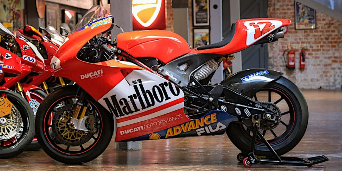 1400 萬台幣買 Troy Bayliss 的 2003 Ducati Desmosedici GP3 廠車！