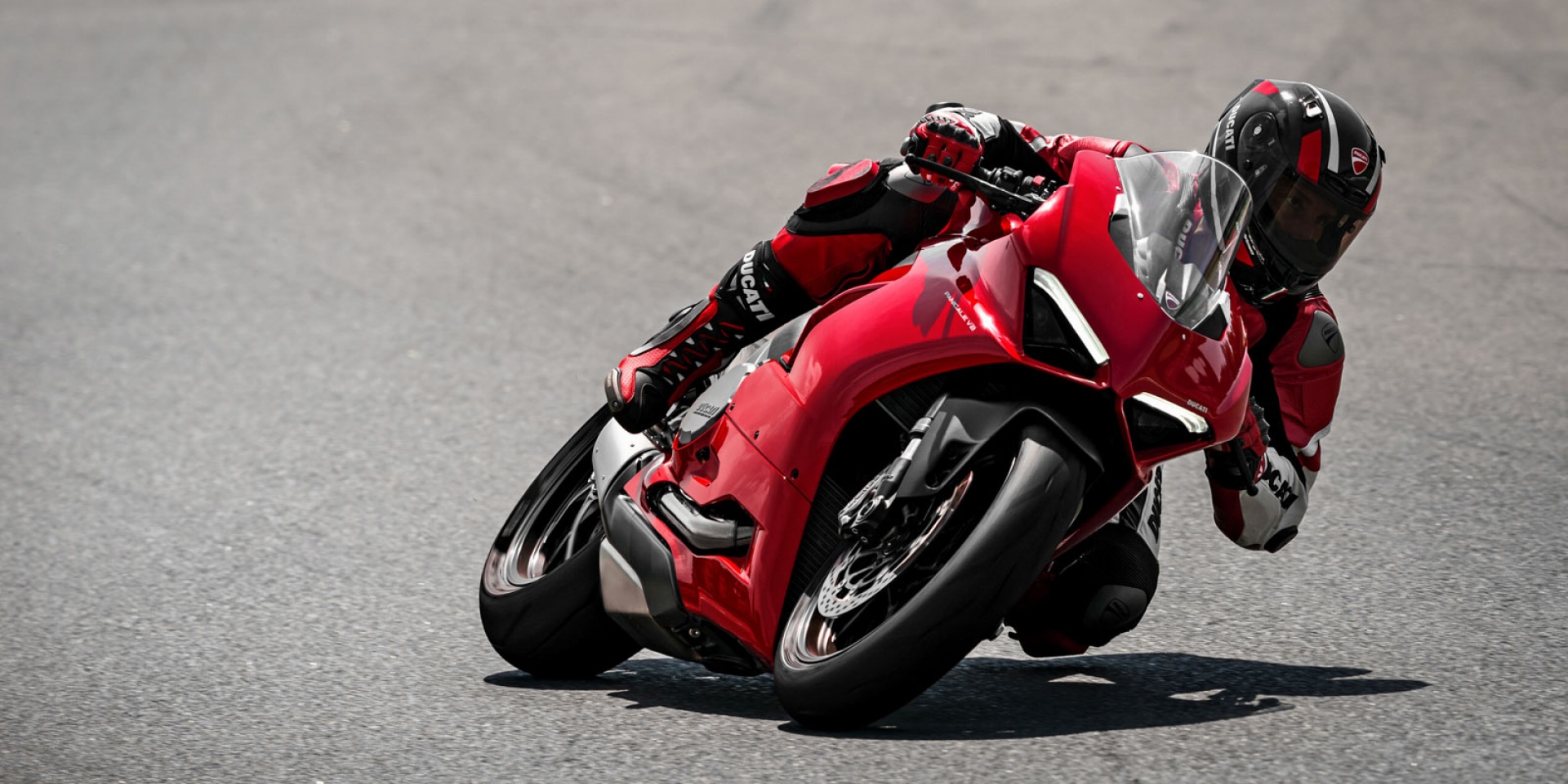 馬力更大更環保！Ducati Panigale V2發表