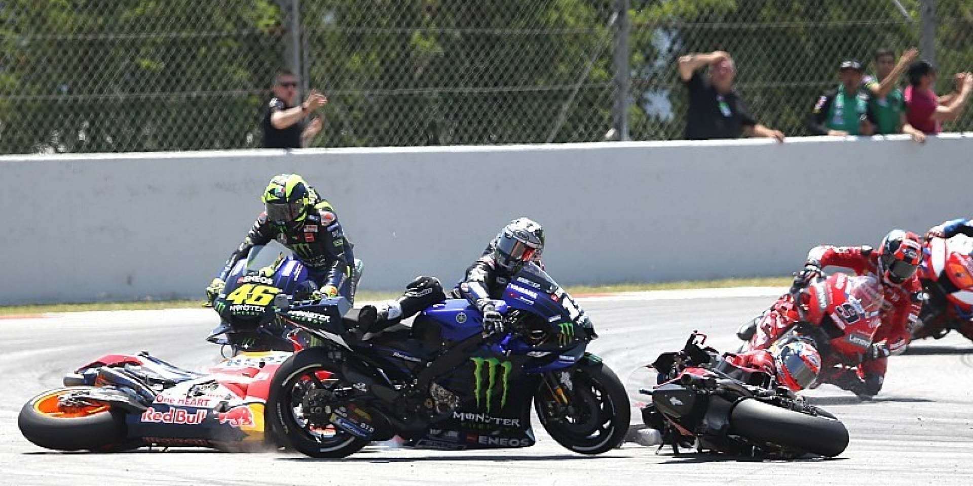 進場一波帶走！Jorge Lorenzo：我在錯誤的時機與錯誤的地點超車。