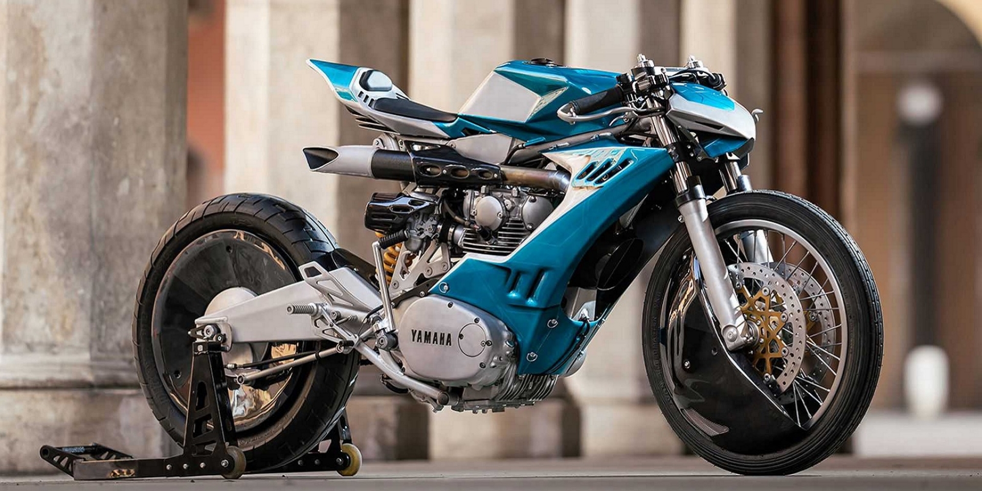 復古與未來感融合。Yamaha XS650 by Simone Corti