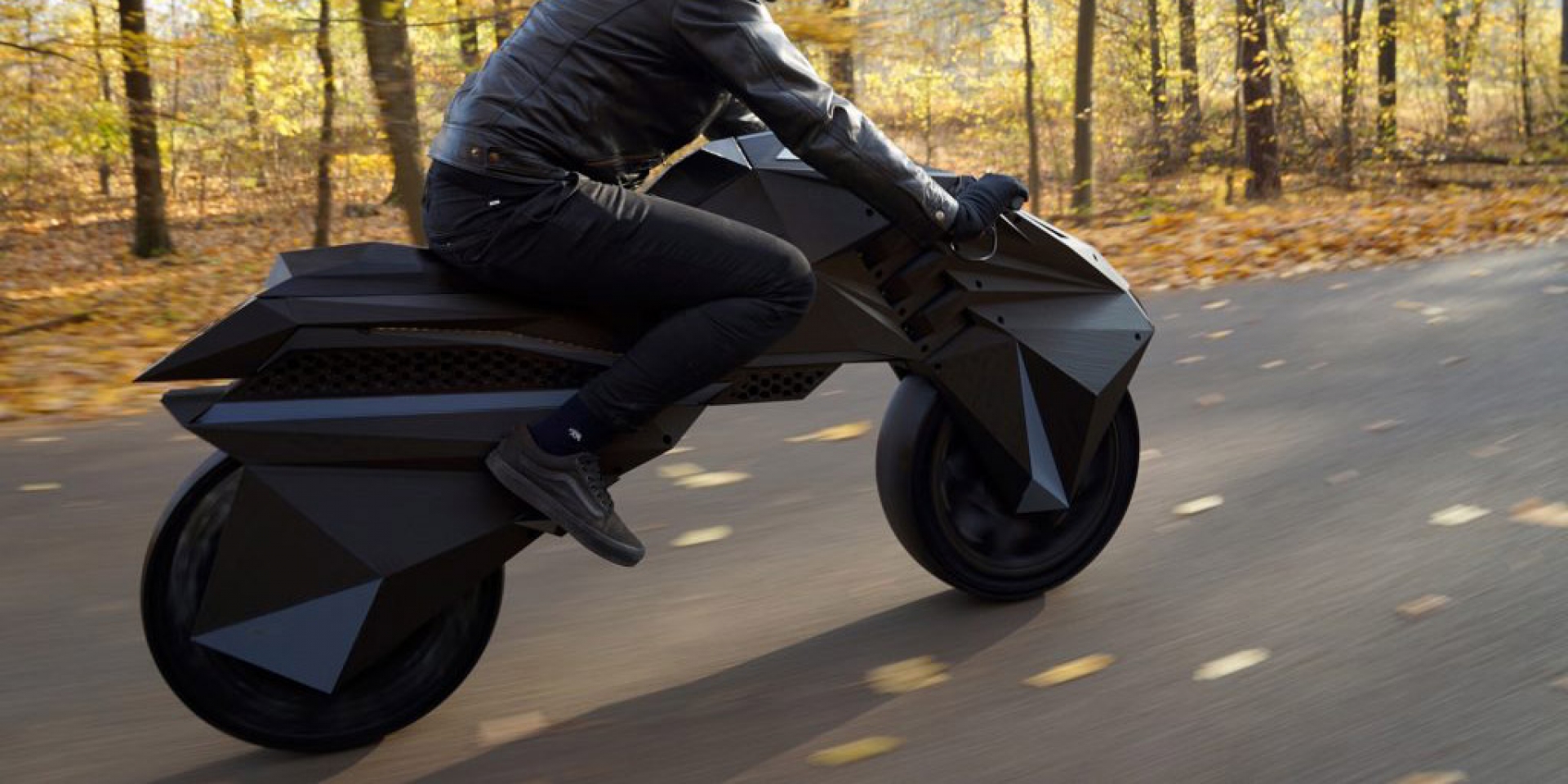 NERA motorcycle，全世界第一輛3D列印摩托車