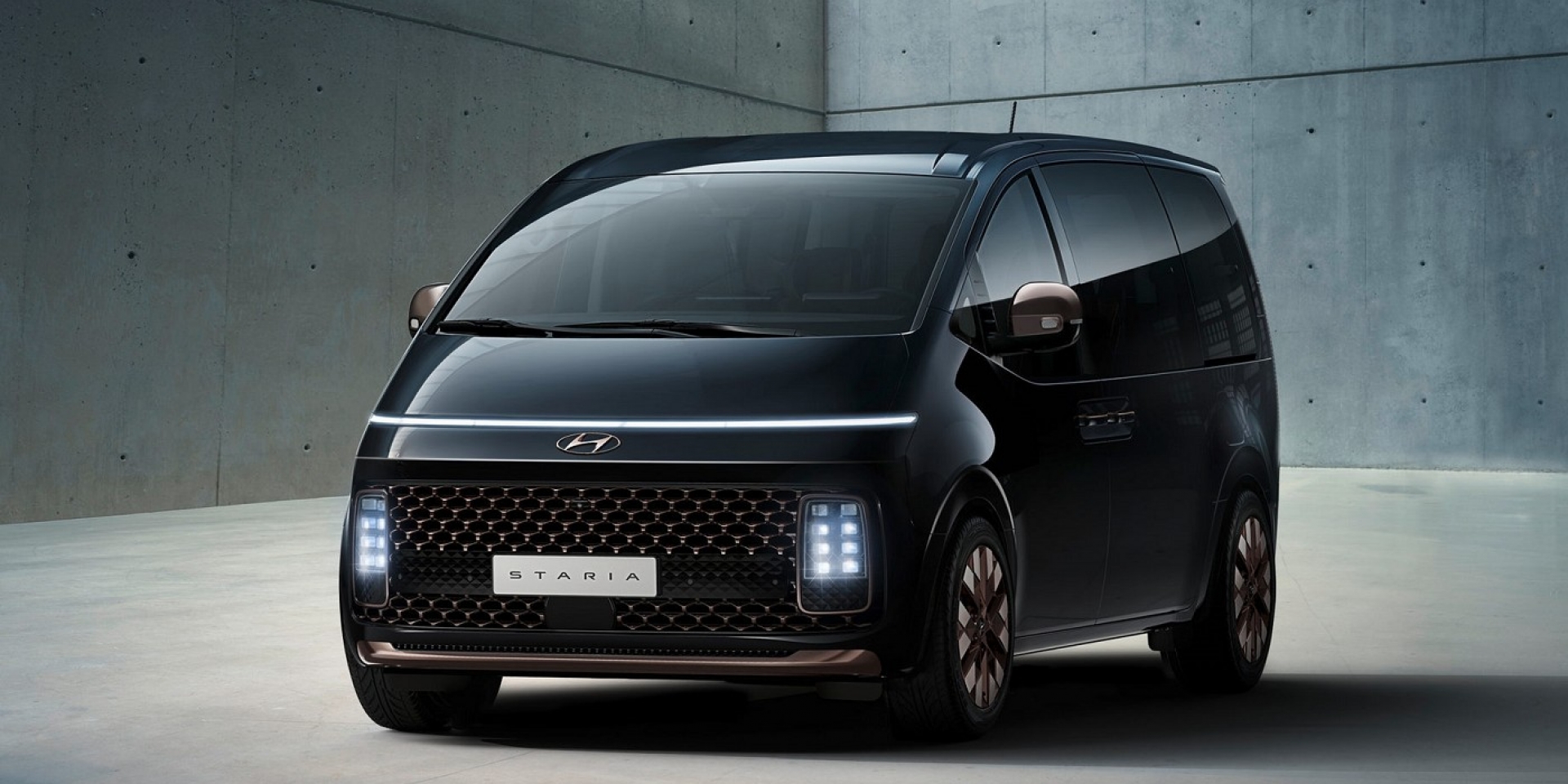 未來感十足，Hyundai Staria九人座MPV