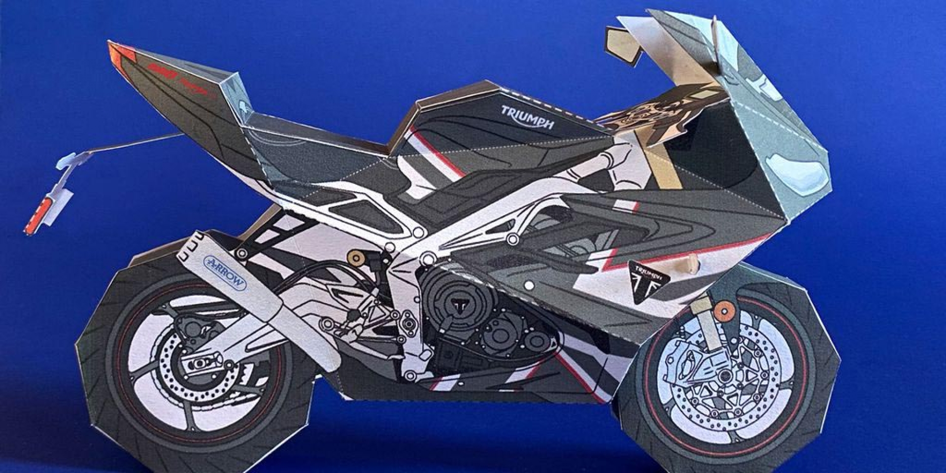 輕鬆入手TRIUMPH Daytona 765，超簡單紙模型快速製作