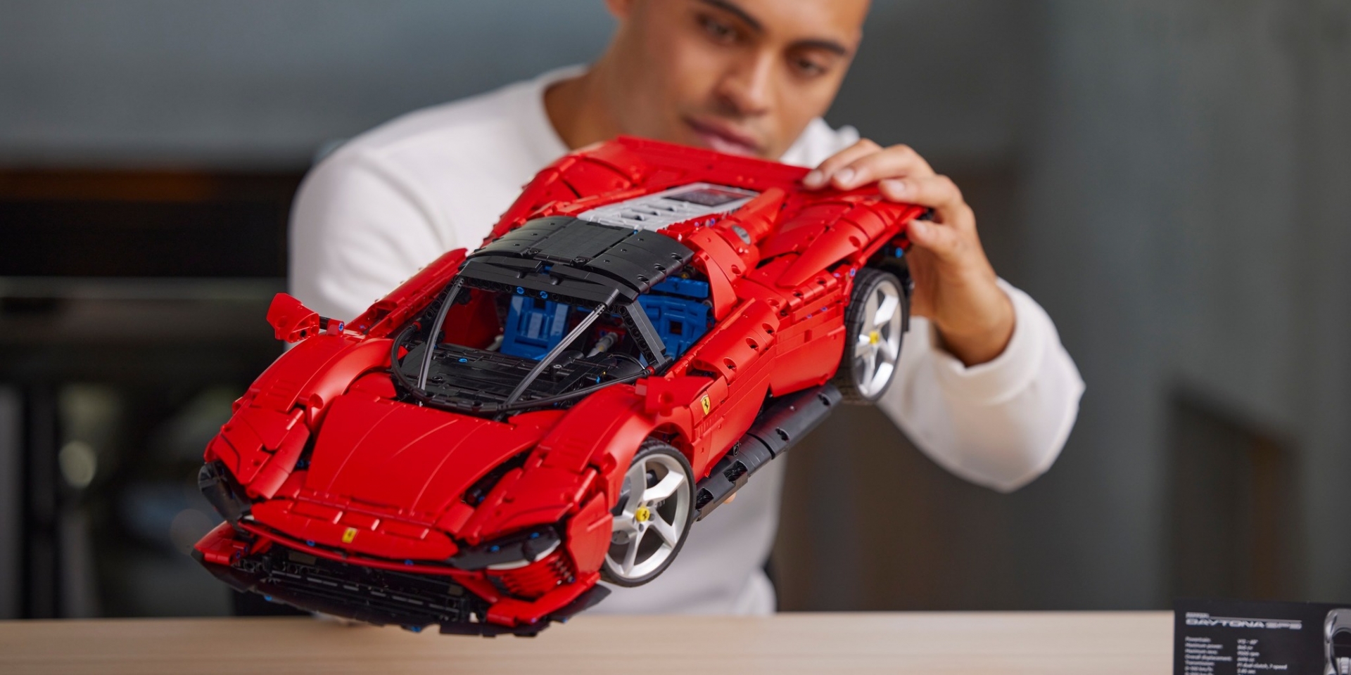 Lego Technic再推出Ferrari新車 Daytona SP3亮相