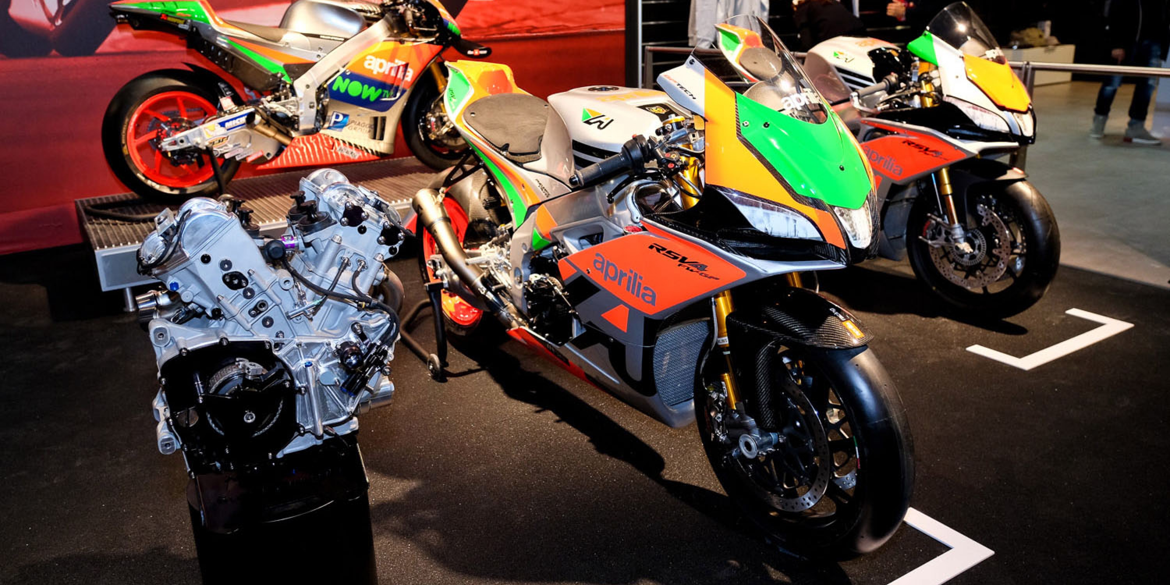 米蘭車展。GP廠車市售！APRILIA RSV4-RR GP公開