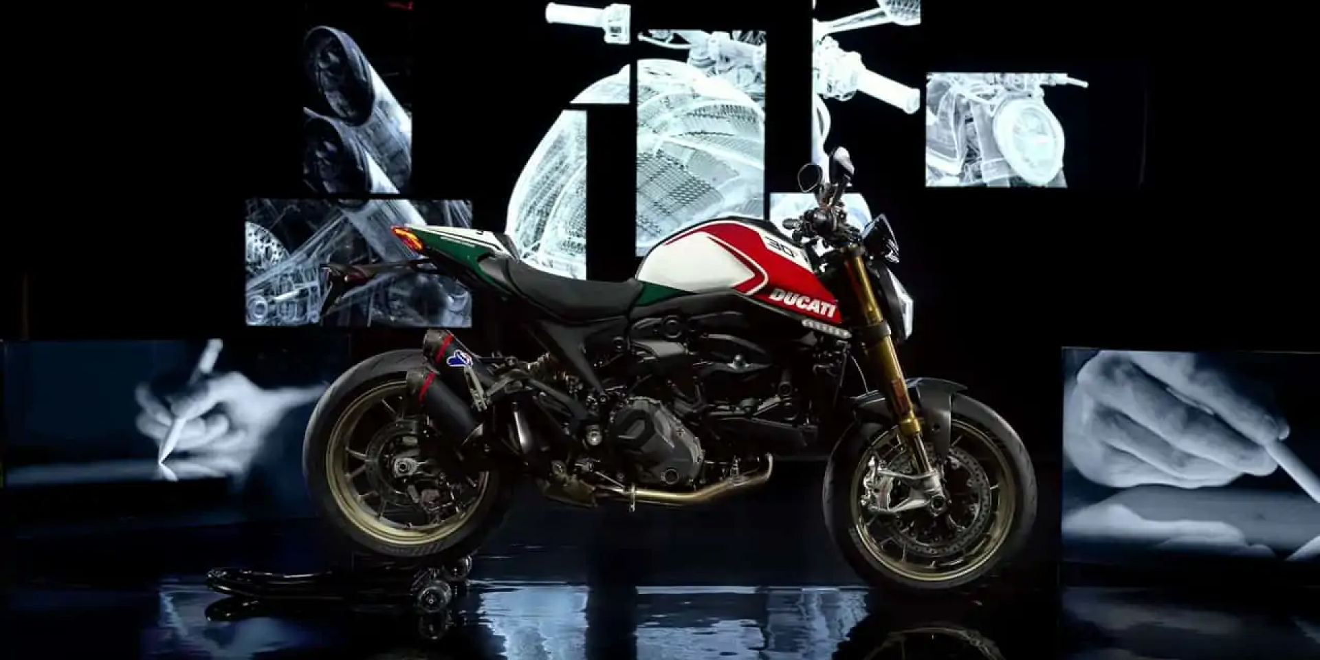 全車偷輕、國旗三色塗裝、限量500台！2024 Ducati Monster 30th Anniversario 海外發表