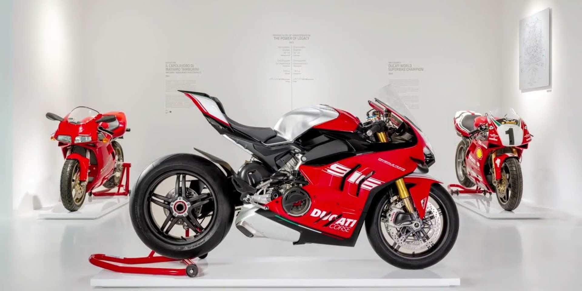 肉眼可見全是碳纖維 Ducati Panigale V4 SP2 916 30週年紀念版奢華推出