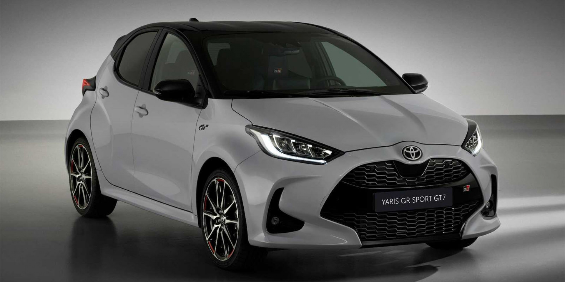 PS5最新同捆包！西班牙推出Toyota Yaris GT7 Edition，買車就送PS5和GT7賽車遊戲