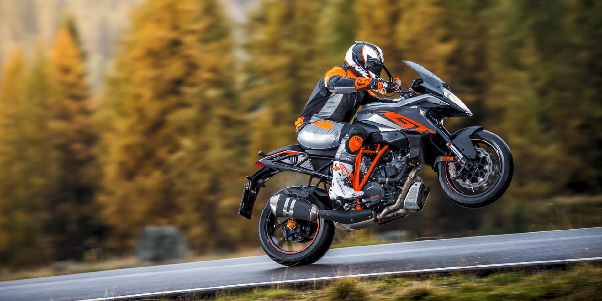 米蘭車展。瘋狂旅者KTM 1290 Super Duke GT發表