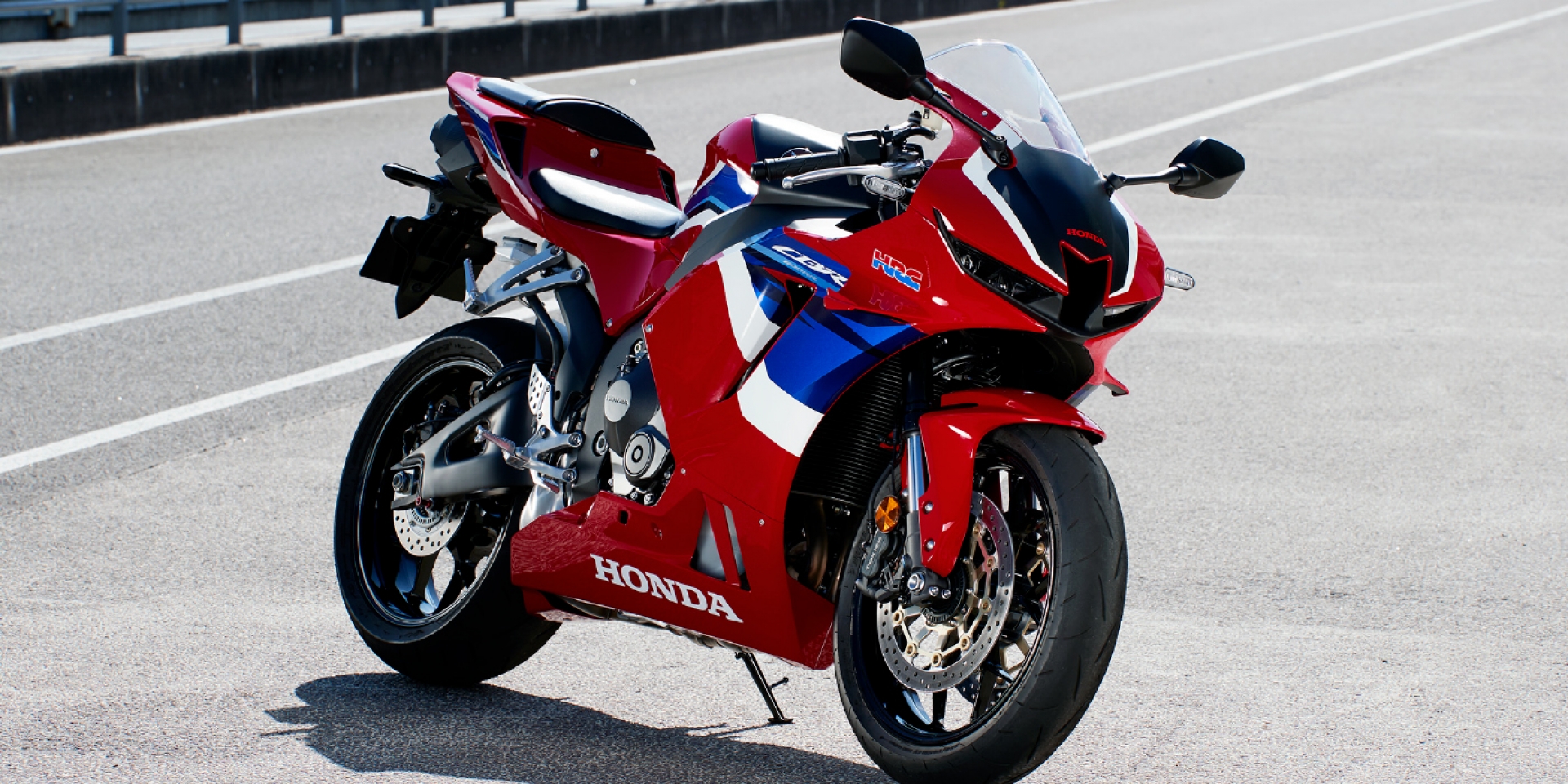 121匹馬力、電控滿載。HONDA CBR600RR 160萬日圓正式發售！