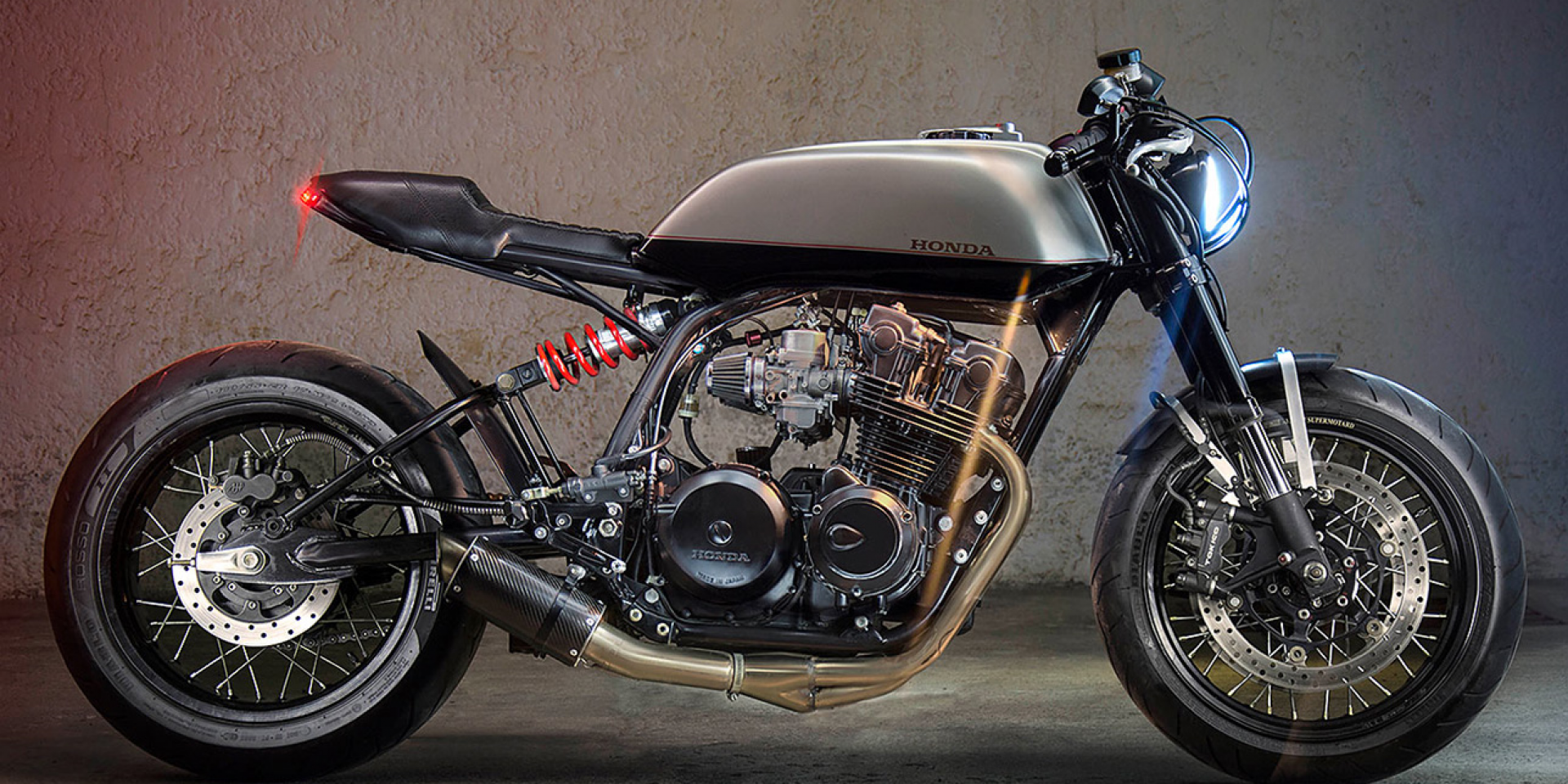 經典本田四缸與cafe racer的交會。HONDA CB750 by Ace Custom Shop