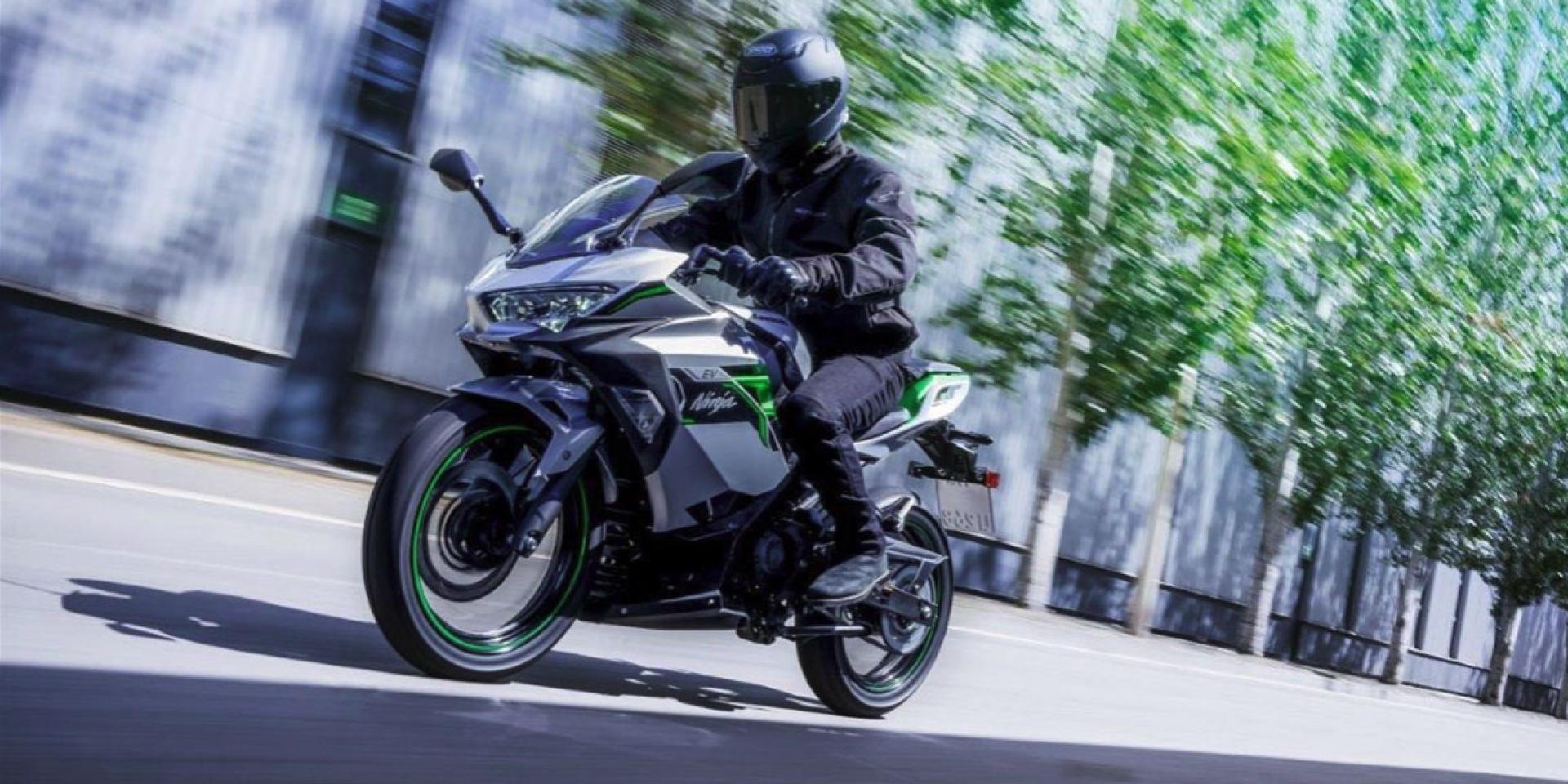 把忍400改成電動車！KAWASAKI Ninja e-1 / Z e-1發表 但馬力只有12匹...