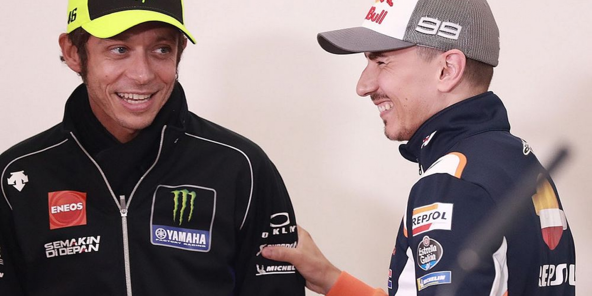 一個車庫兩種性格？Jorge Lorenzo：Valentino Rossi總是對鏡頭很友善，我不能也不願這麼做。