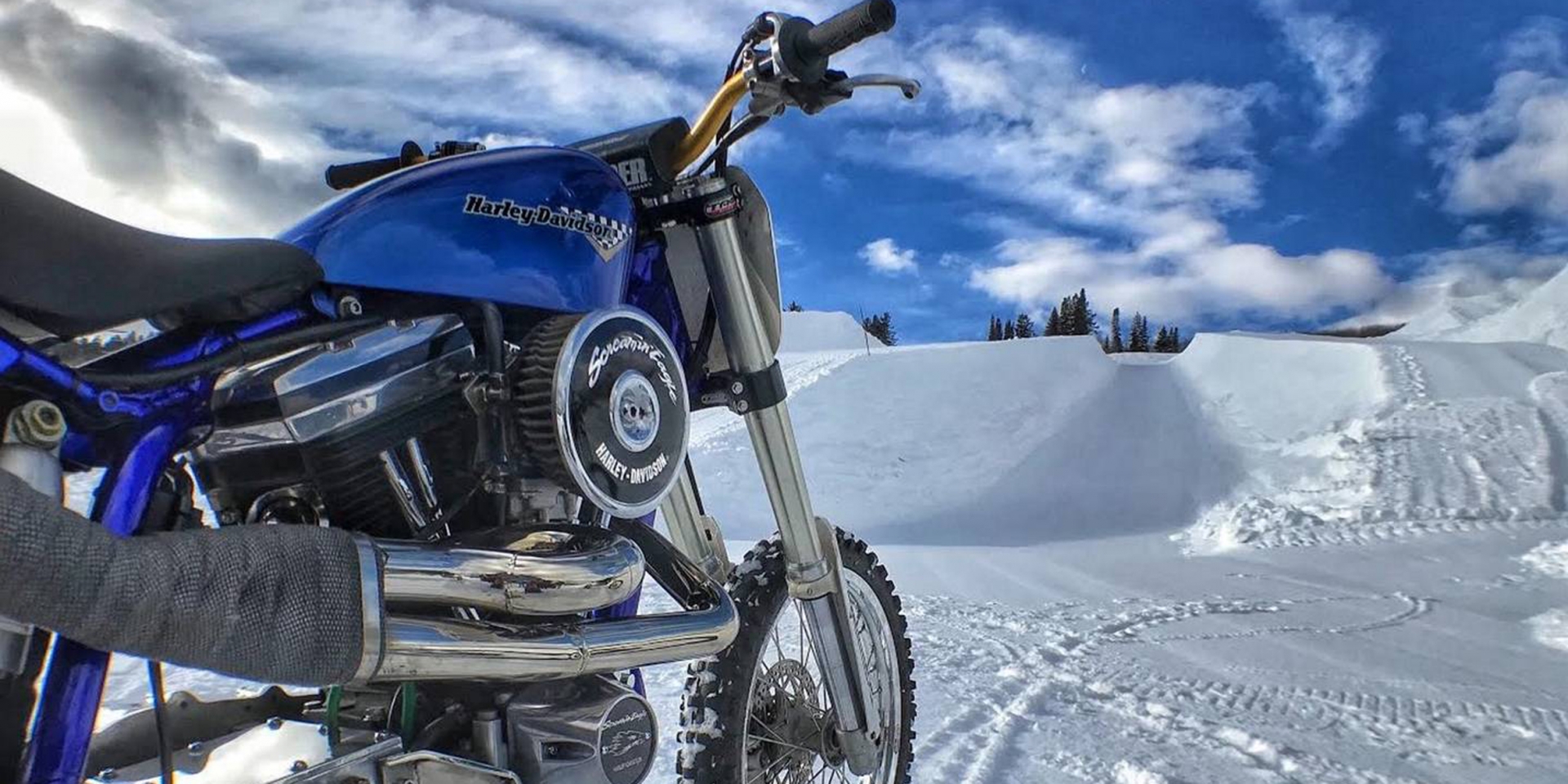 Harley-Davidson與冬季X Games合作，首屆雪地衝刺爬坡賽登場