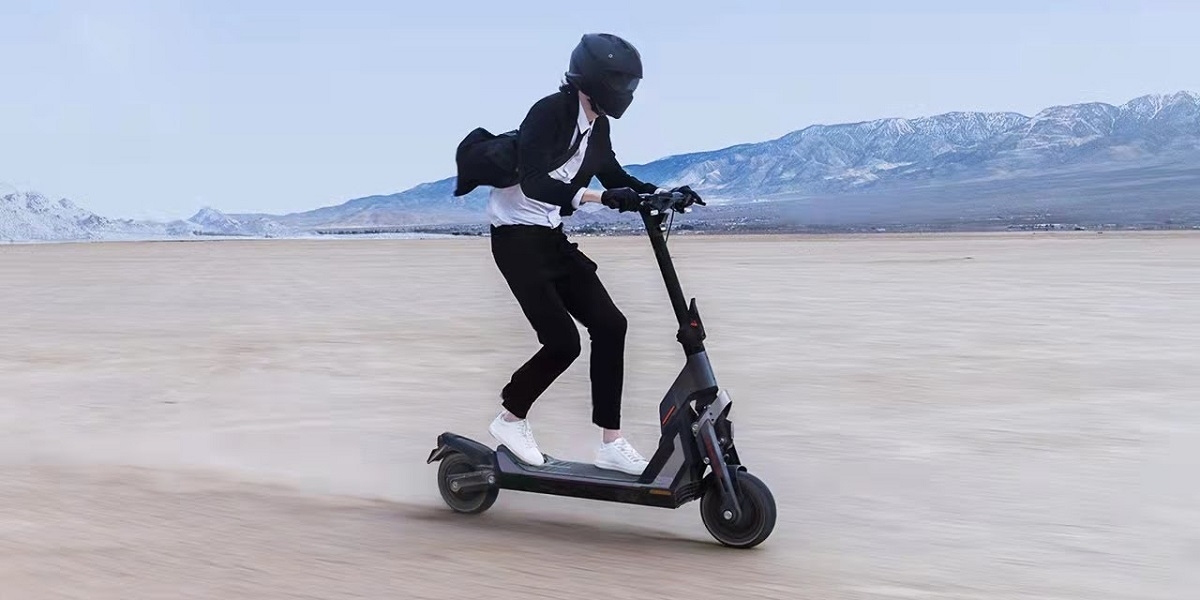 比Gogoro還快 上班不遲到！Segway SuperScooter GT讓你以最高時速70 km/h飆進辦公室