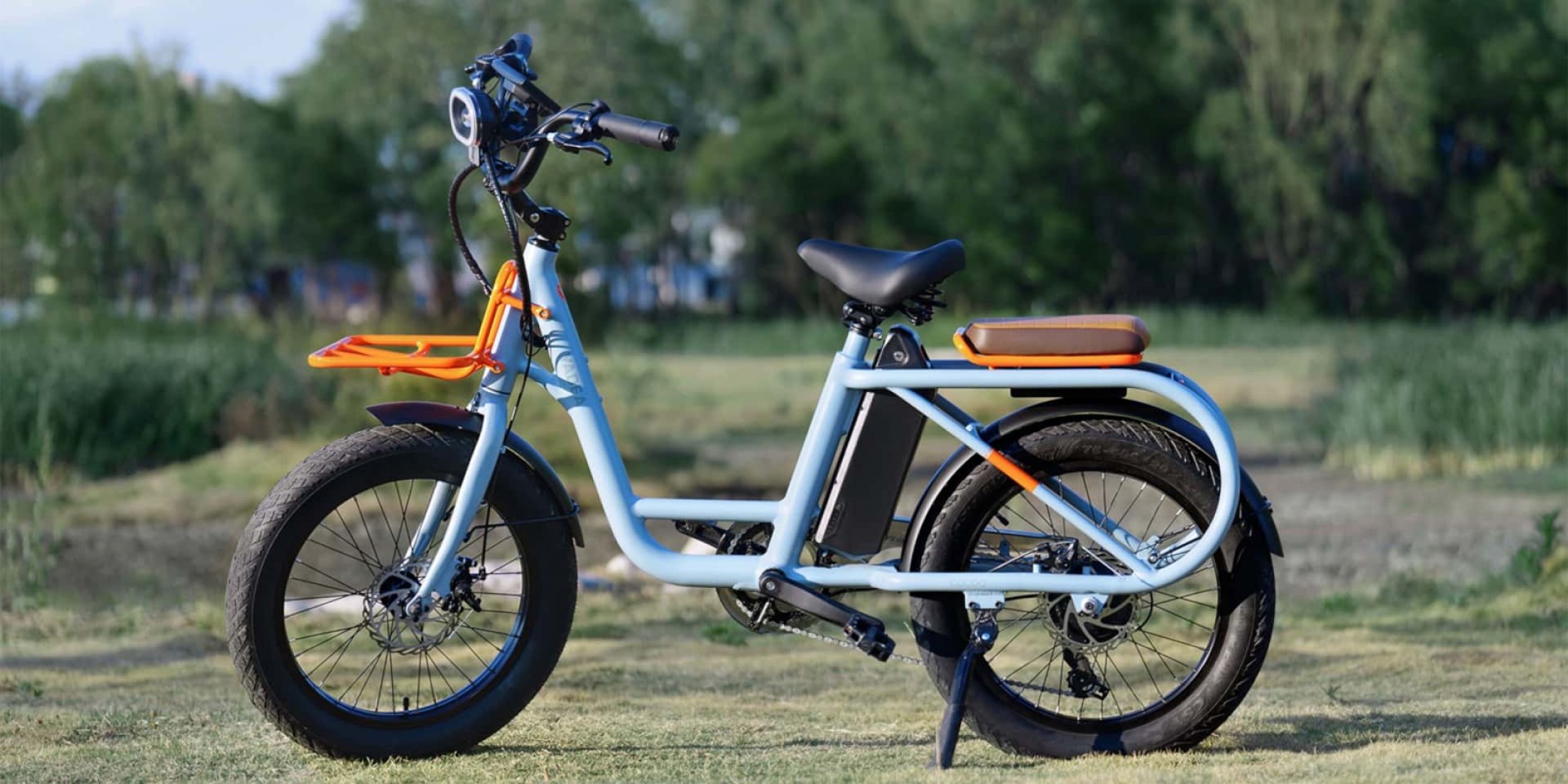 Yadea Cocoa：250W馬達、24公里極速、100公里續航的輕盈都會電動自行車！