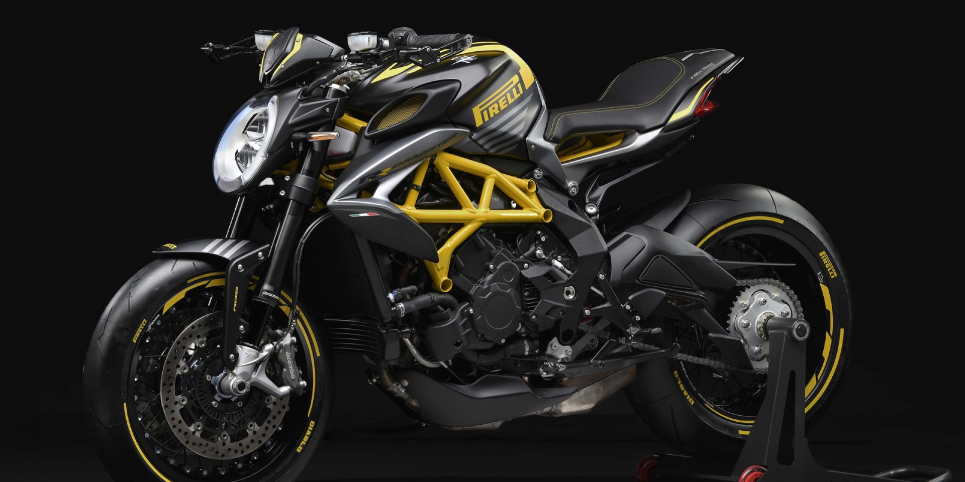 聯名限量款又來啦！MV Agusta Dragster 800 RR Pirelli限量登場