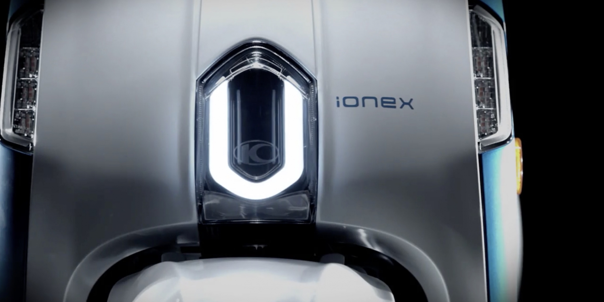 薄型電池曝光。KYMCO『Ionex車能網』換電技術預告影片公布